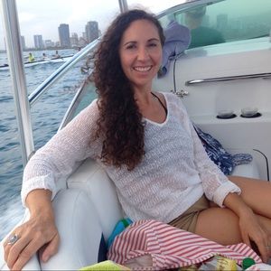 Meet your Posher, Laura